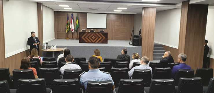 Gabinete de emergência do TRT11 faz primeira reunião e SitraAM/RR pede suspensão de atividades no órgão