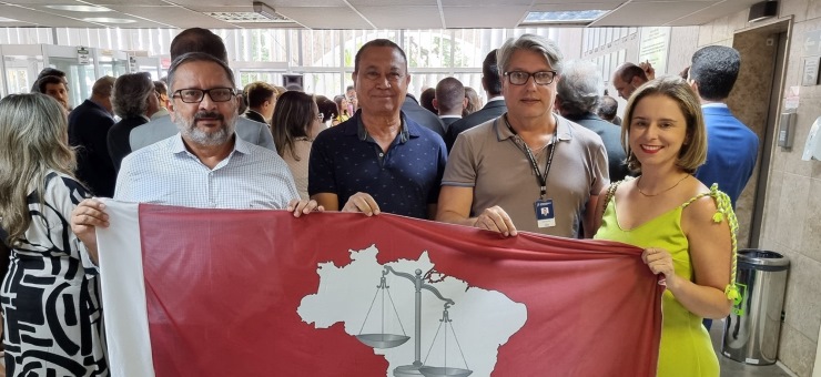 Fenajufe participa de ato nacional em defesa da competência da Justiça do Trabalho