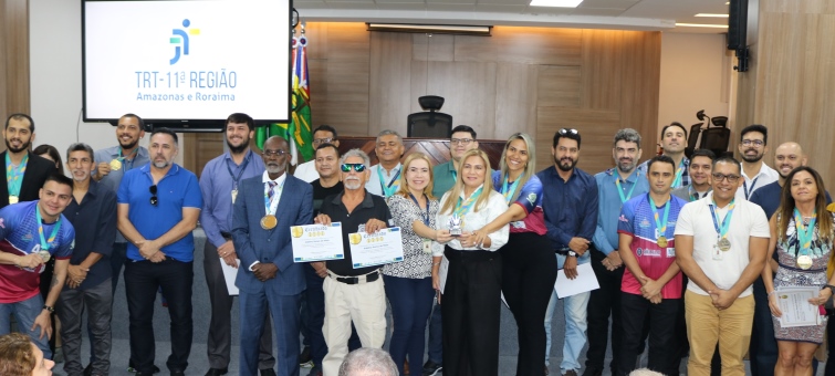 Presidente do TRT11 homenageia atletas que participaram da 21ª ONJF; evento apoiado pelo SitraAM/RR