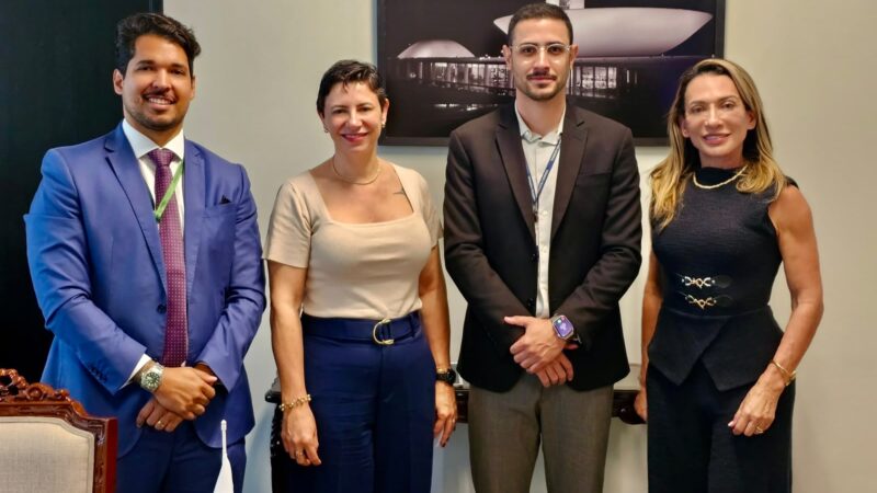 SitraAM/RR leva pautas dos servidores aos senadores do Amazonas